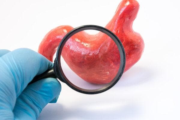 胃部不适怎么办？这些症状可能是胃炎、胃溃疡等疾病的表现