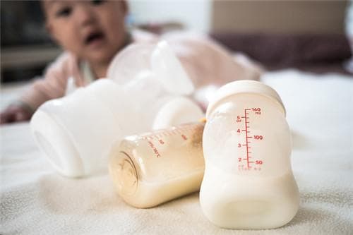 母乳常温下放几个小时？