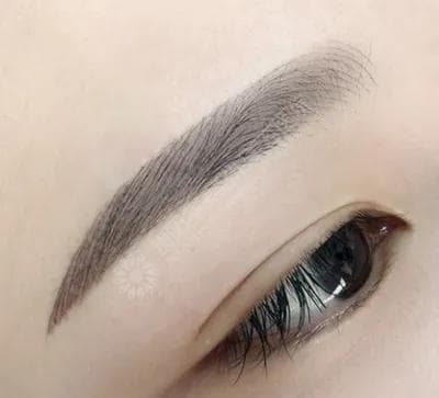 你必须知道的纹眉4大风险读完本文后，您可以决定是否参加。