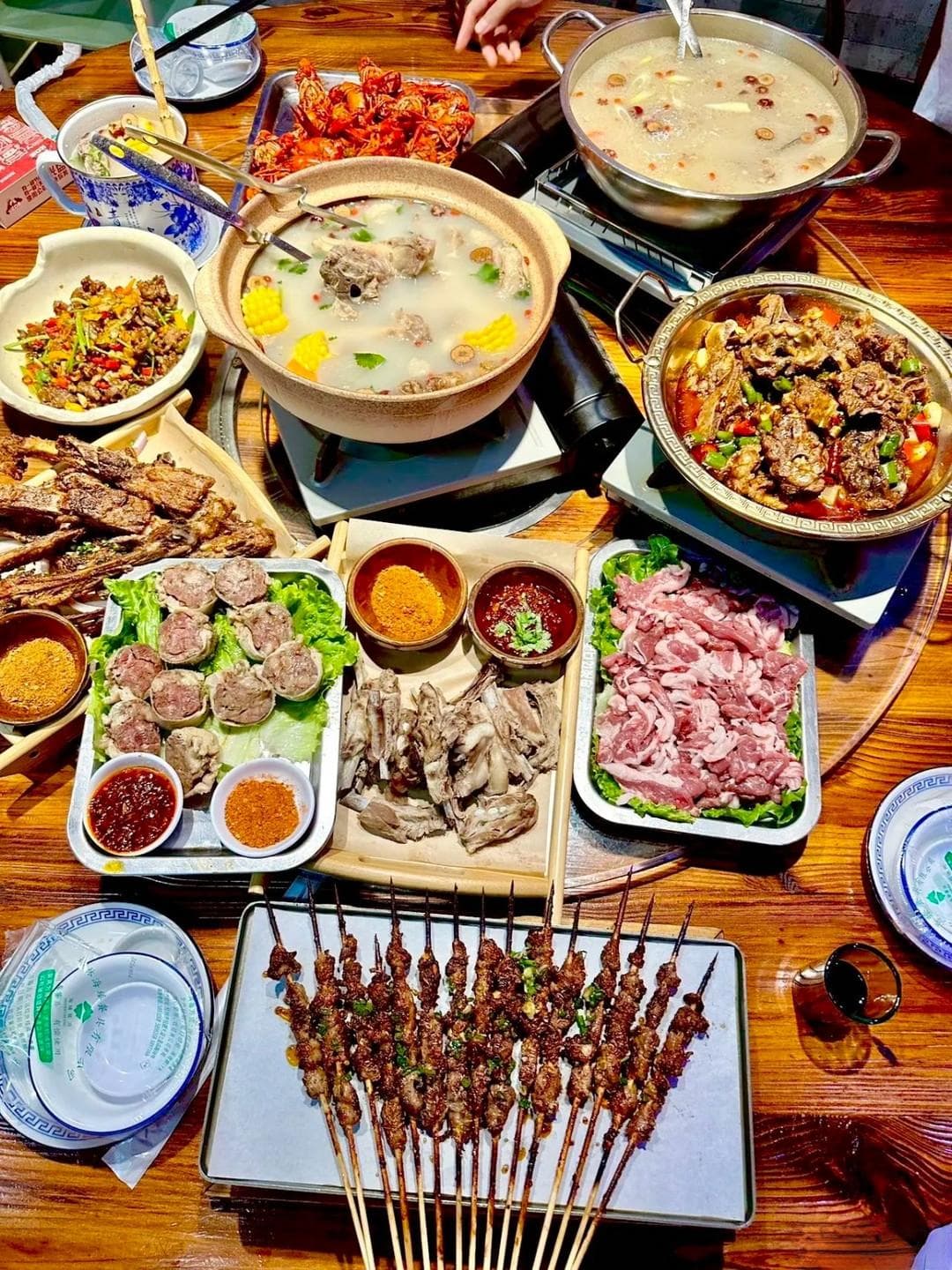 夏季养生佳肴：羊肉的五大滋补功效与适量食用指南