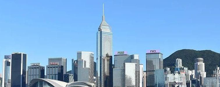 2024香港急需人才行业全解析：薪资水平与求职途径指南