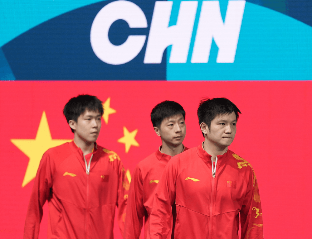 奥运会：马龙开门红！樊振东逆转、王楚钦稳定，国乒男团晋级8强