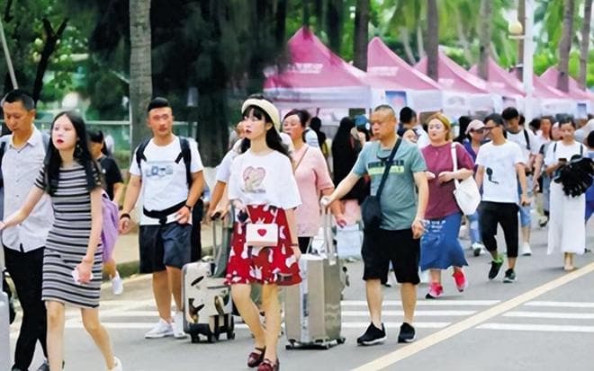 大学生一个月生活费多少才够？档次表说出真相，家长可以作为参考