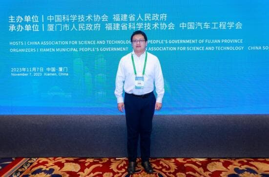 聚焦微纳薄膜 创新引领未来——记厦门大学萨本栋微米纳米科学技术研究院郑高峰教授