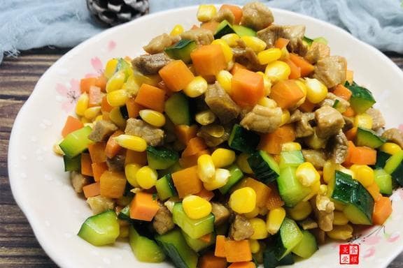 末伏的饮食莫松懈，不妨多吃这道菜，味道好营养足，当白饭吃也行