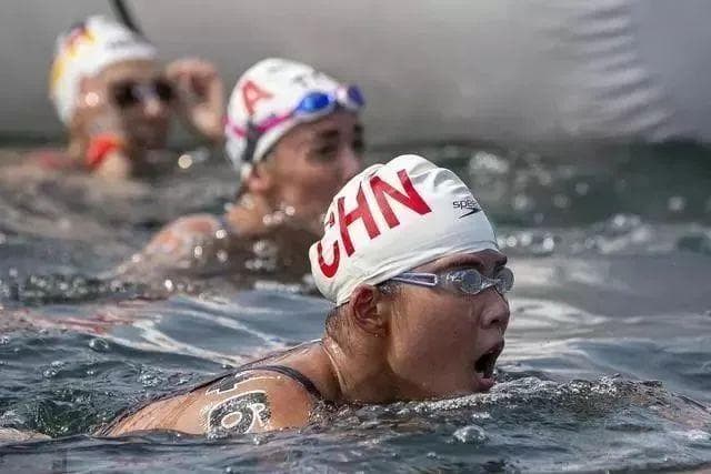 游泳技巧 | 蛙泳换气，做到三点，越来越轻松