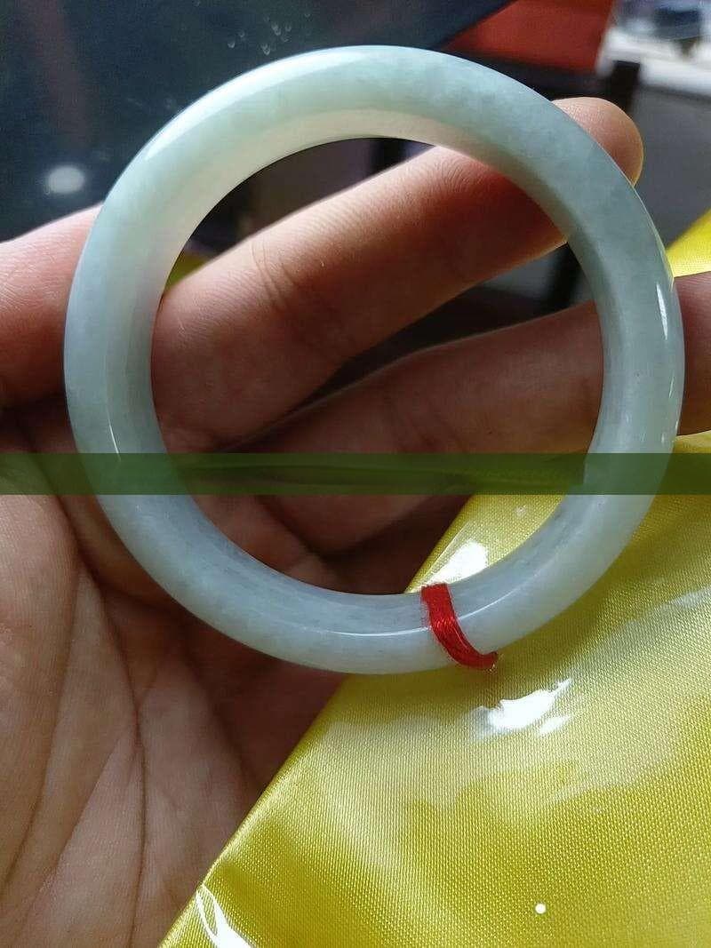 危料翡翠价格解析：全面揭示不同品质危料翡翠的市场价值与克重评估