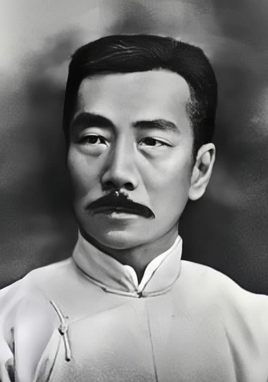 鲁迅《悼杨铨》：岂有豪情似旧时，花开花落两由之。