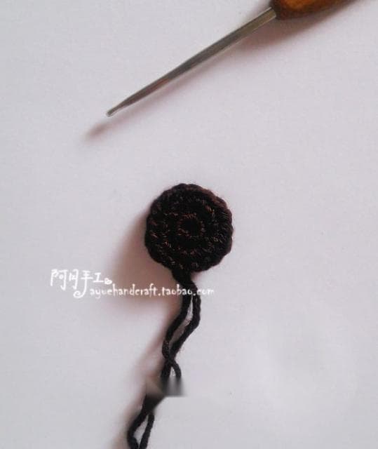 毛线花朵书签手工diy编织教程