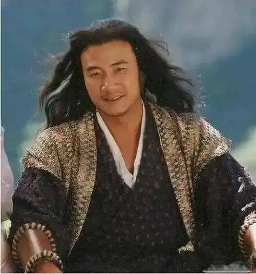 胡军转型进行时：从硬汉乔峰到幽默洪七公