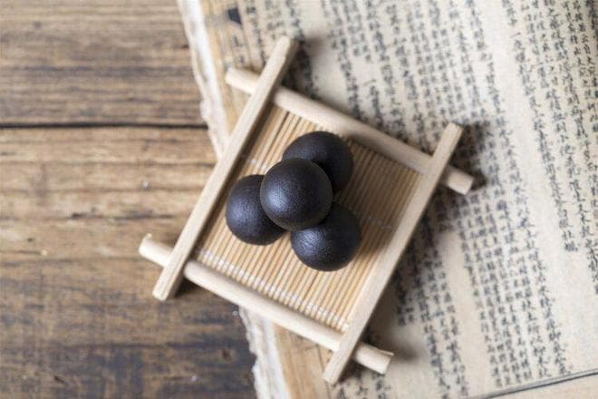 两位中风患者，一人吃安宫牛黄丸，一人拨打120，最后怎么样了？