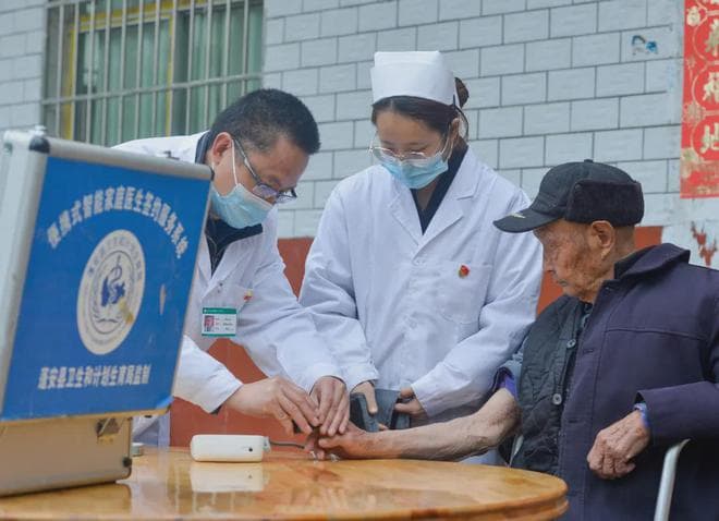 58万基层卫生院大变，超72%村卫生室纳入医保支付范围