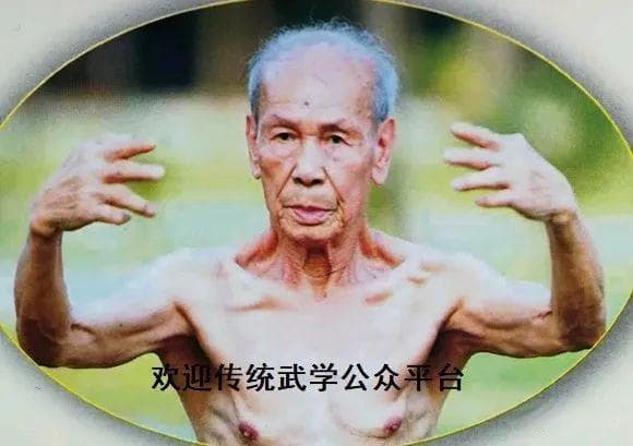 站桩练习中桩松腰落胯的方法详解