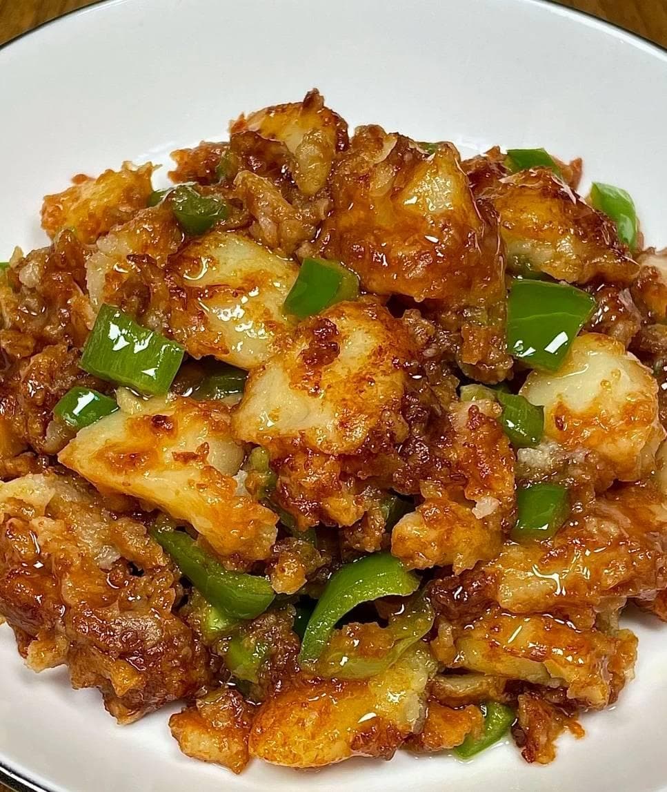 焦香软糯的“青椒土豆块”