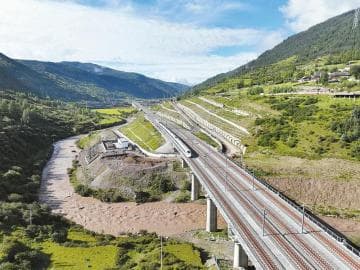 川青铁路黄胜关段进入运行试验，成都至九寨沟将缩至4小时