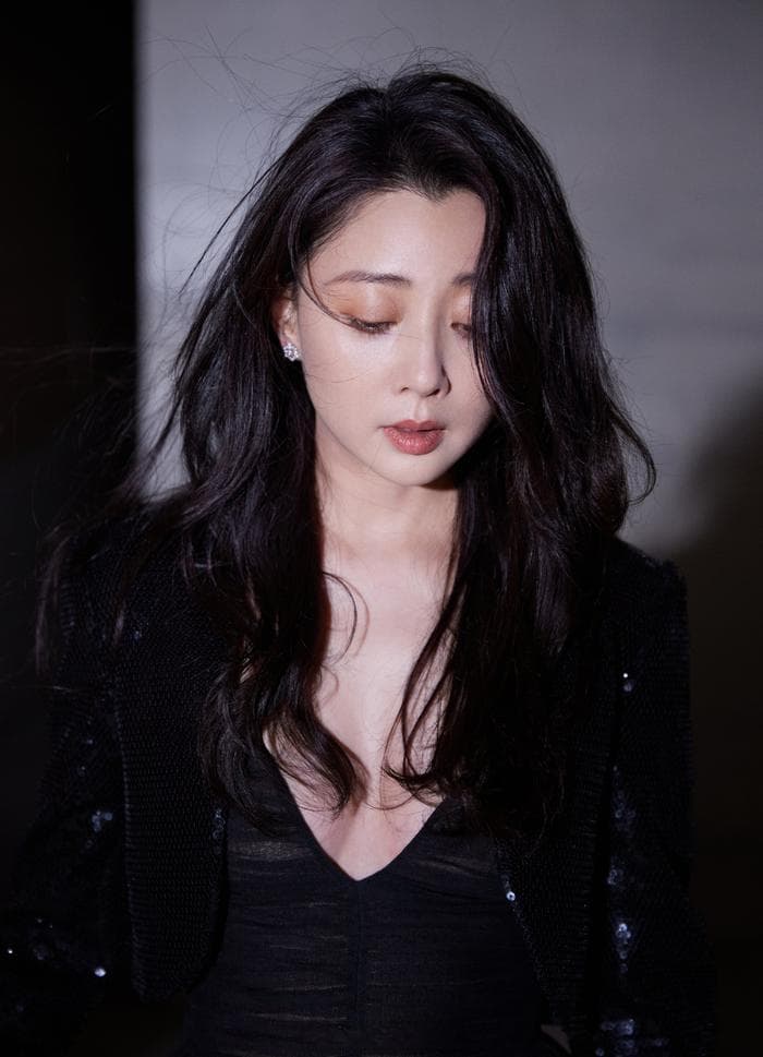 殷桃上海活动惊艳全场，男友也太甜了吧！
