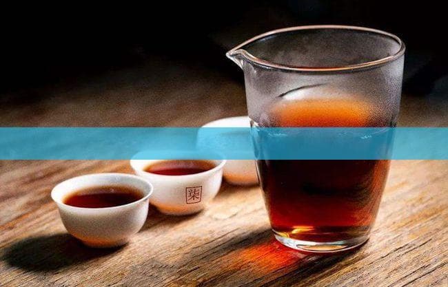 餐后喝普洱茶：生茶清热解毒，熟茶助消化