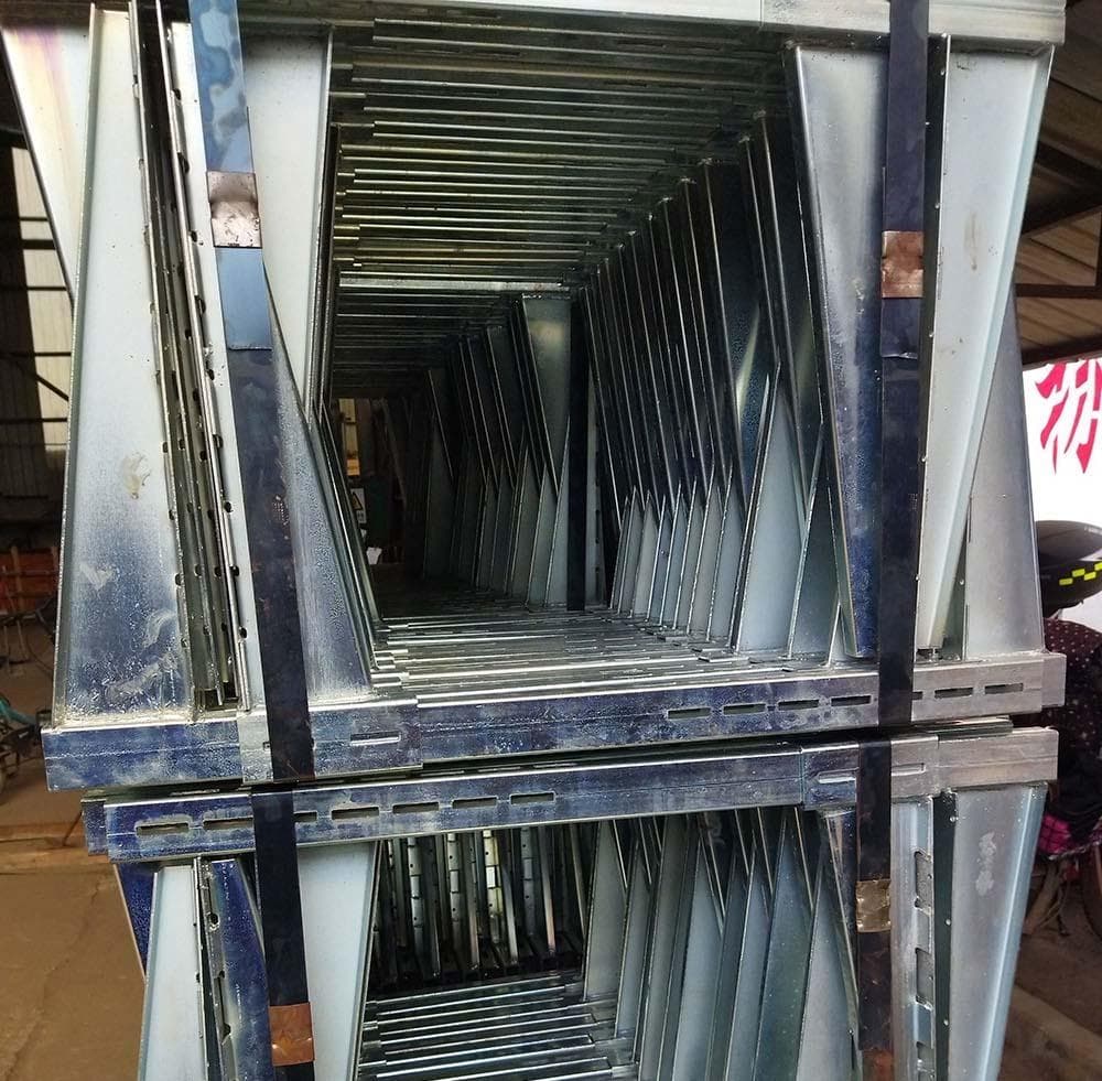 新型梁夹具结构设计良好，提高梁模板支模施工速度