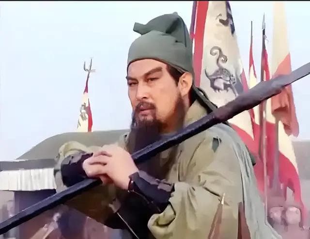 关羽“忠义”人设的真实性：投降曹操是否违背忠刘誓言？