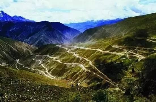 川藏北线和川藏南线到底有啥区别？