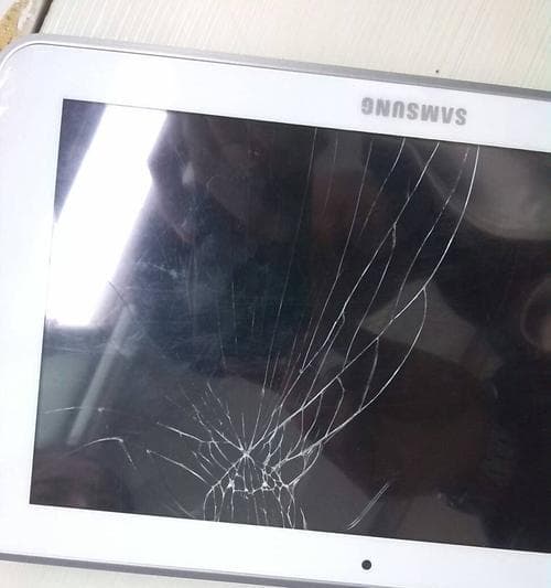 电脑排线损坏怎么办？一文详解排线故障解决办法及维修技巧