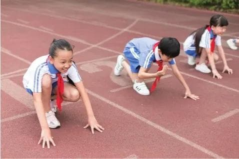 运动处方：小学体育与个性化心理辅导的融合实践