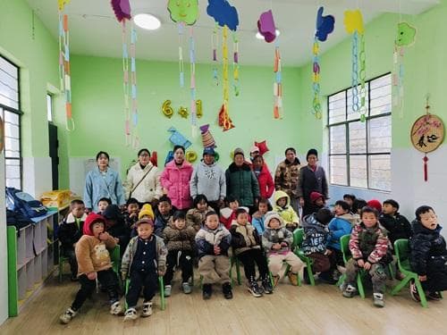 公益助力，云南巧家县岳坪幼儿班开展亲子包饺活动