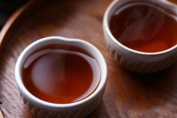 普洱茶和龙井茶哪个好？两者各有千秋