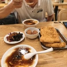 从近视宅男买早餐到彭罗斯逆矩阵：矩阵的秩｜N文粗通线性代数