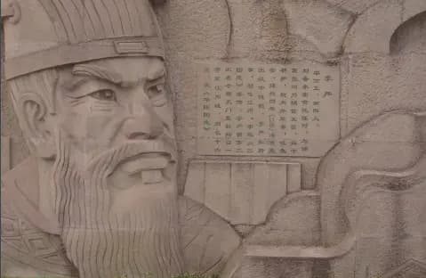 刘备让李严和诸葛亮共同辅政有平衡的因素，李严的象征意义更大