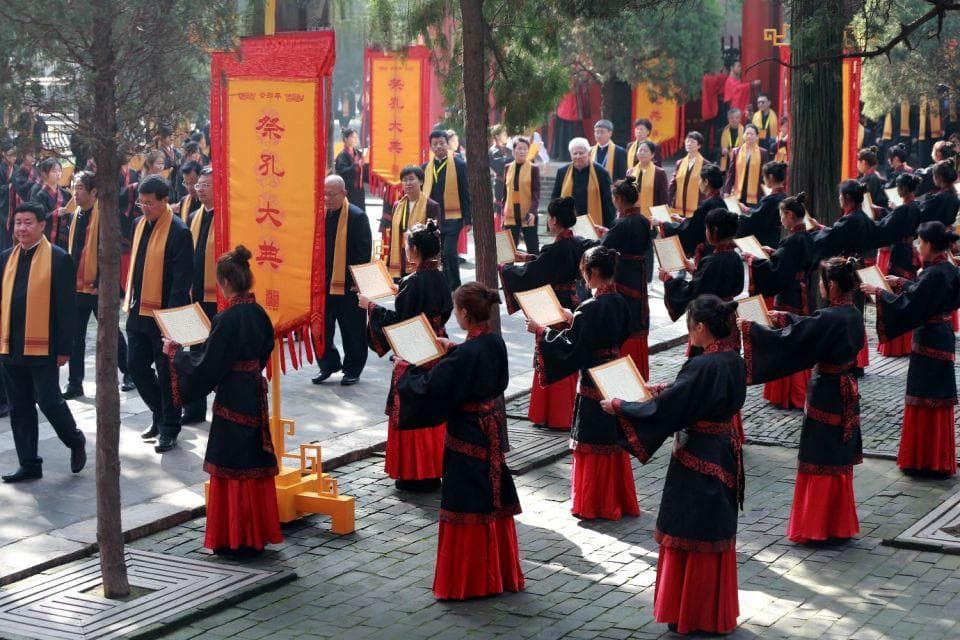 “理”贯天人：宋明理学的核心思想探析