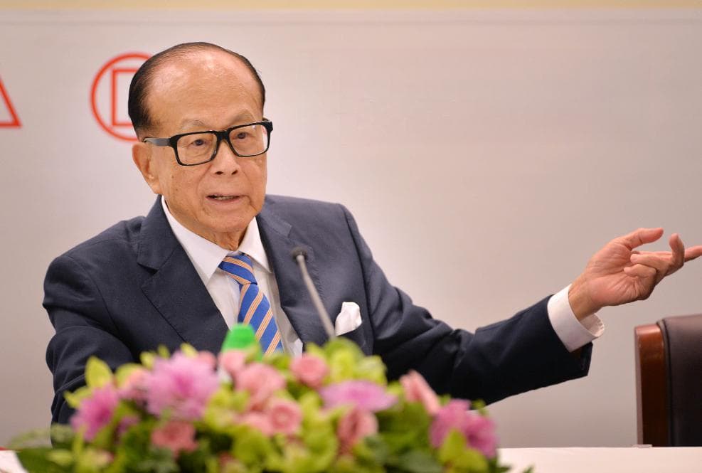 一代传奇李嘉诚，96岁依然掌控商业帝国