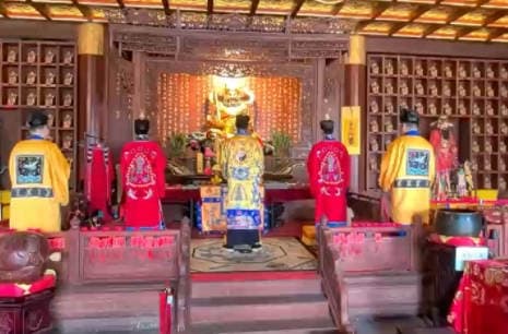 法事古今异义探索：法事习俗的演变与多样性