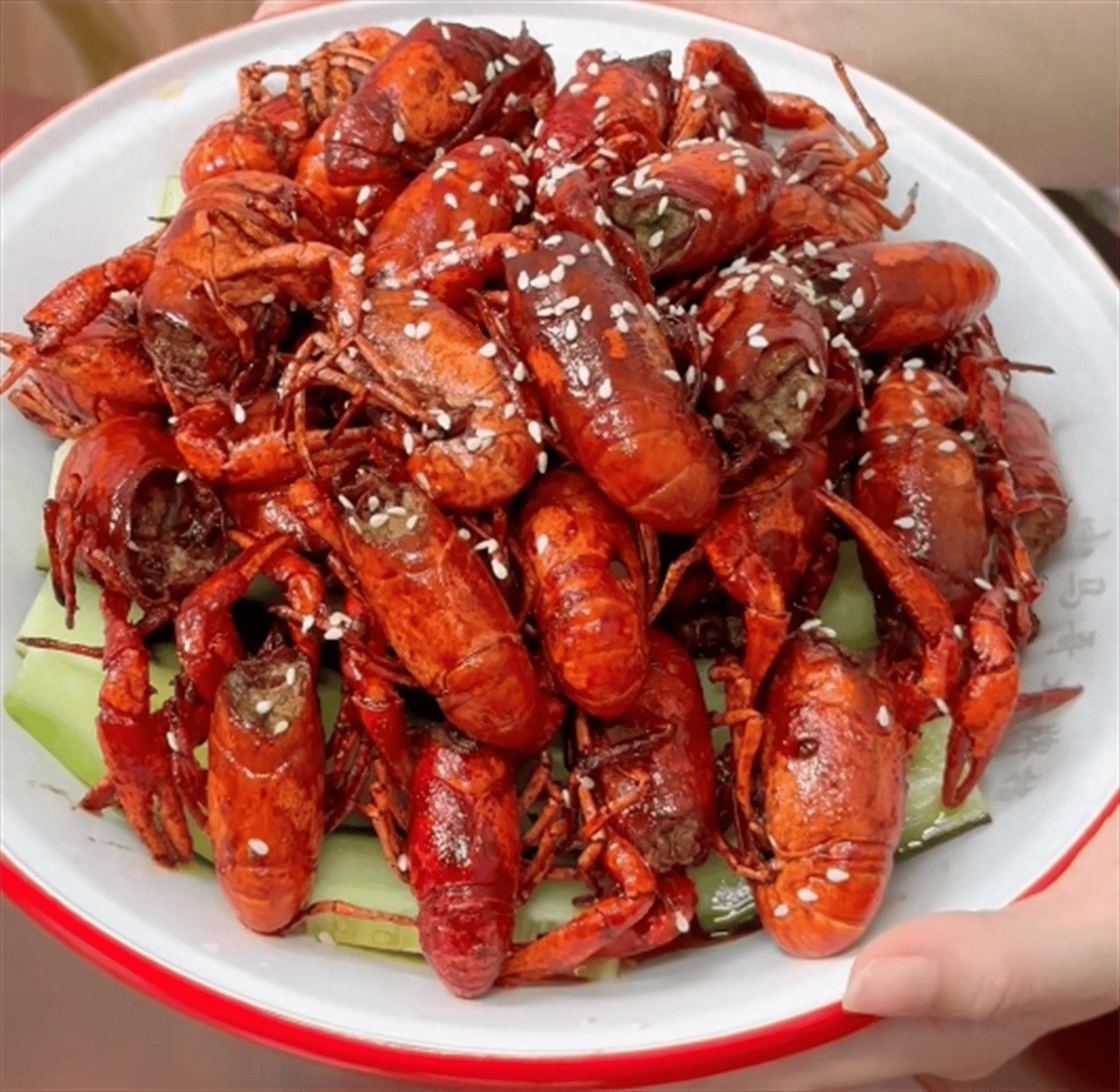 过夜小龙虾能否食用？安全保存与食用指南