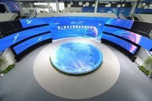从“天边”走向“身边”，北斗高精度定位赋能智慧出行