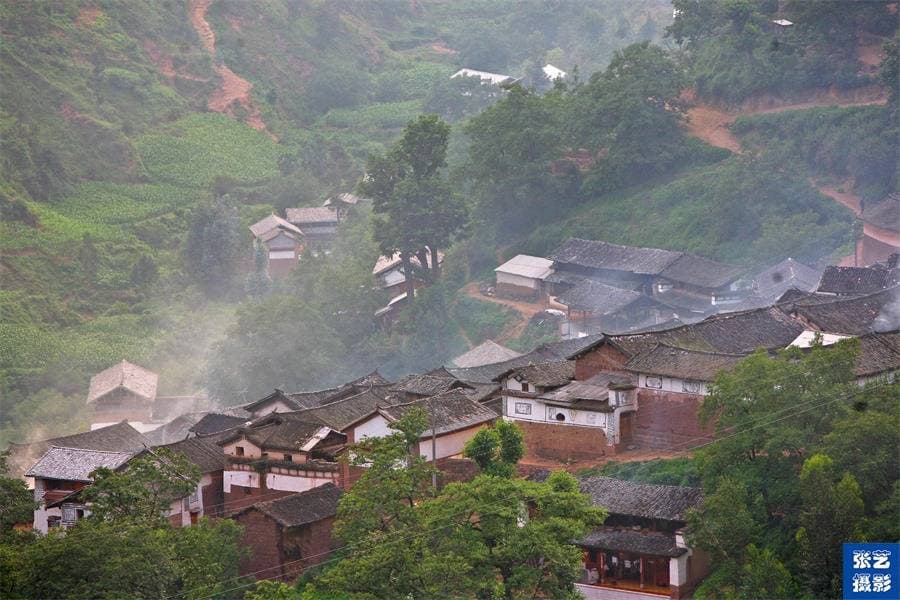 巍山千年古村，彝族过着田园牧歌般的生活，大山深处是摄影天堂