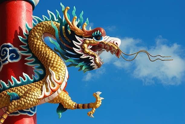 龙年一到 争议不断  “龙”应该译成Loong非Dragon？