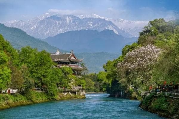 都江堰自驾停车收费标准及路线指南