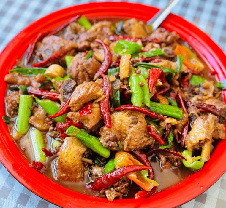 湖南美食推荐：7道必尝湘菜，吃出地道风味！