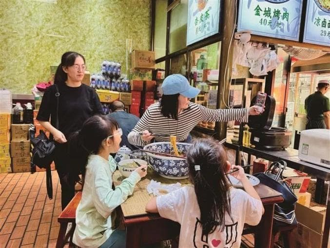 从沿街叫卖到千亿产业：兰州牛肉拉面的经营模式蜕变之旅