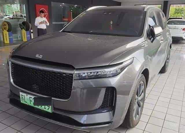 一招教你识别新能源车牌不同字母的含义