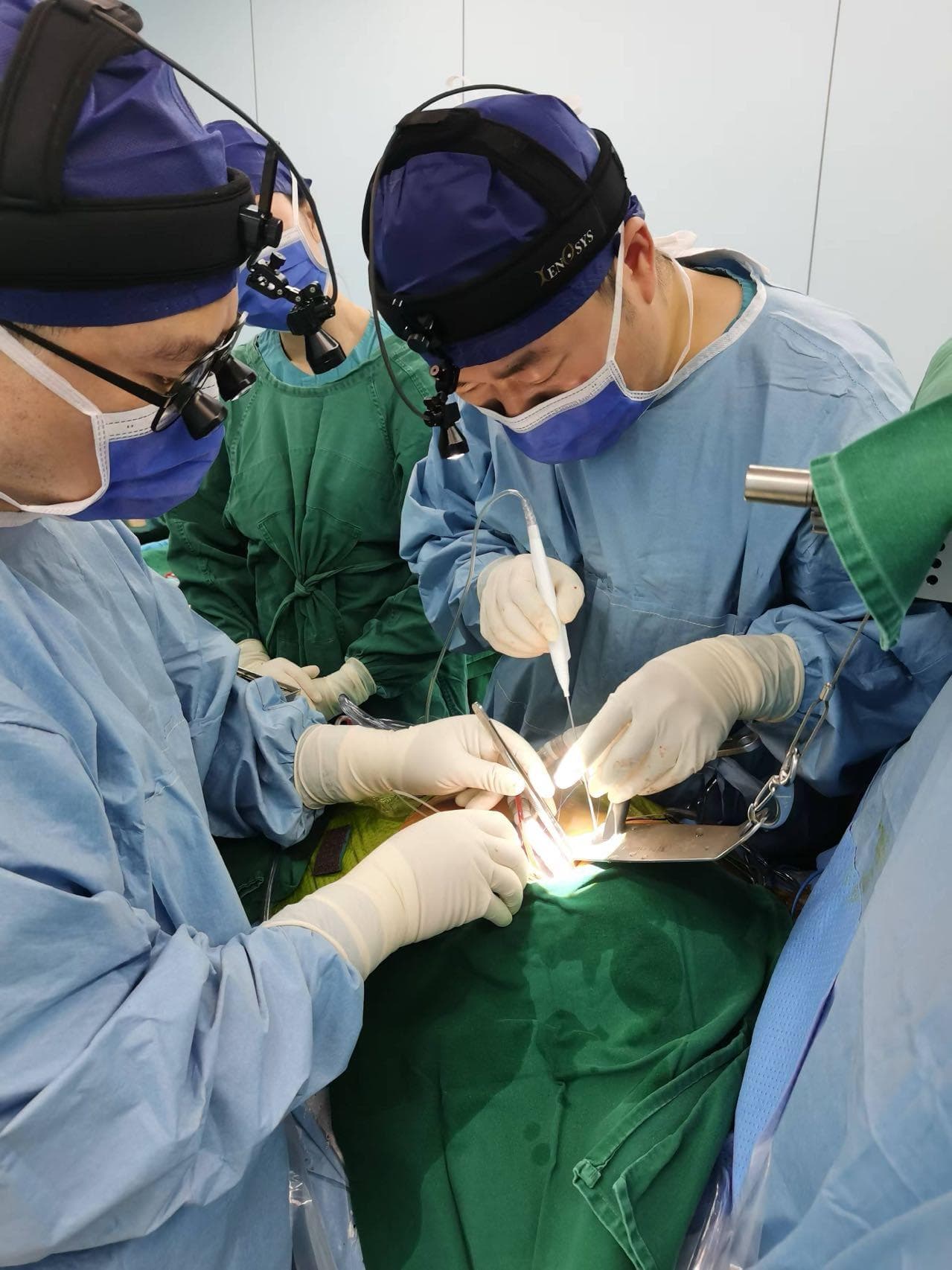 新疆心脑血管病医院成功实施微创心脏搭桥手术 患者术后快速康复