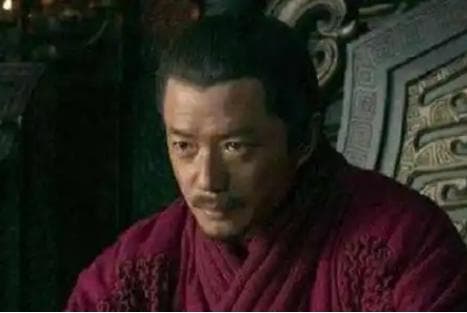 韩信：从"纸上谈兵"到军事奇才的传奇之路