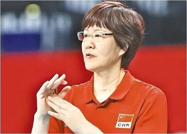 郎平：中国女排的“铁榔头”，女排精神的象征