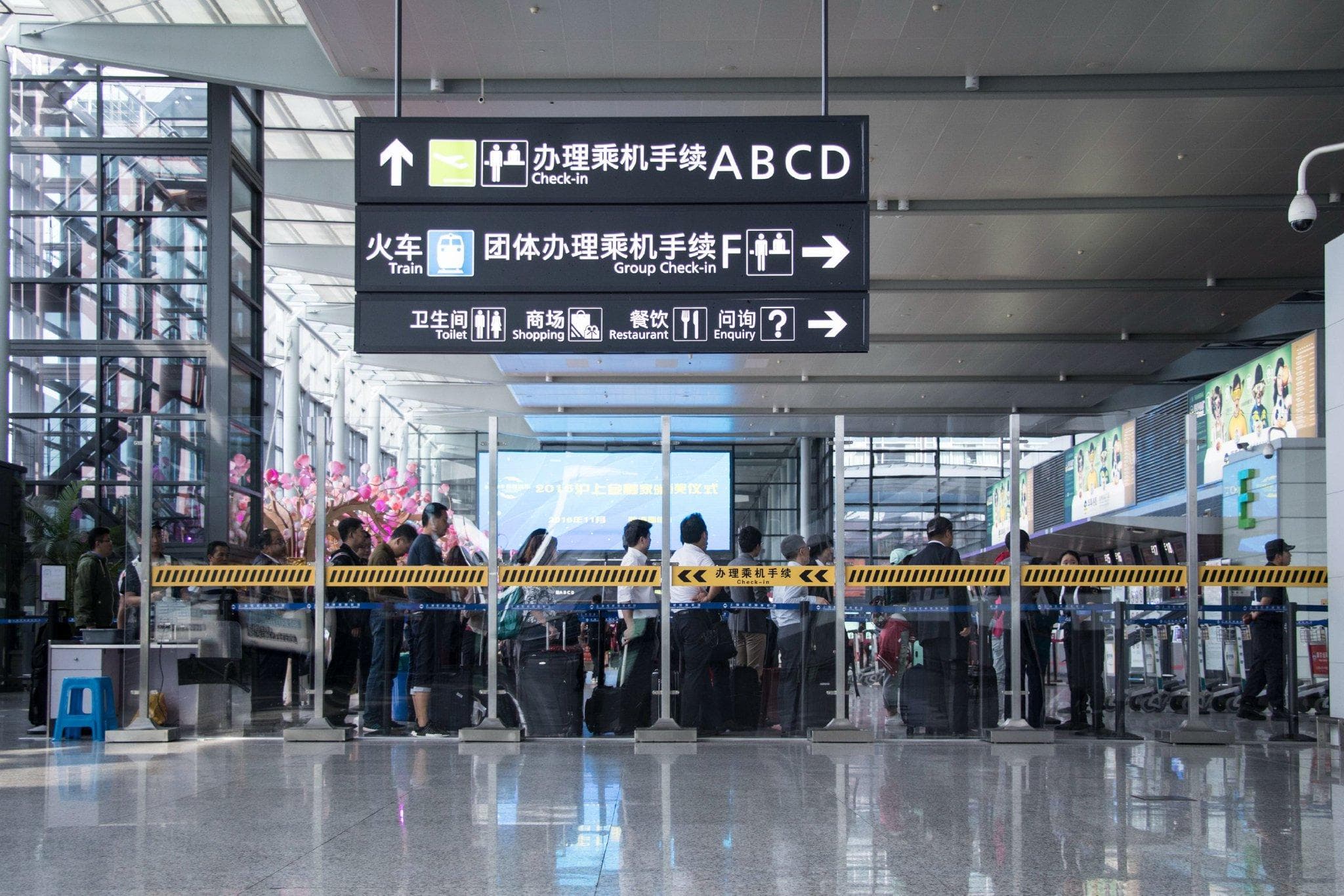 抢建“第二机场”，这些城市圆梦靠“共享”？
