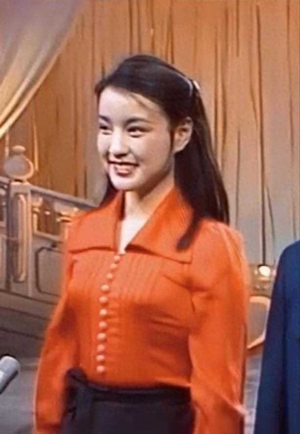 刘晓庆倪萍蔡明齐聚，《一路繁花》再现春晚记忆
