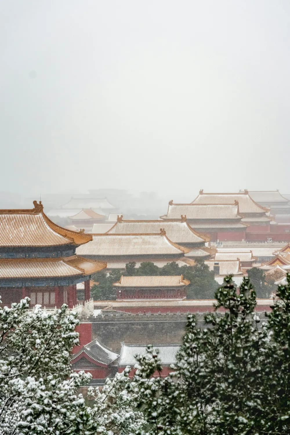 北京2025年首场降雪来袭，春运交通面临考验