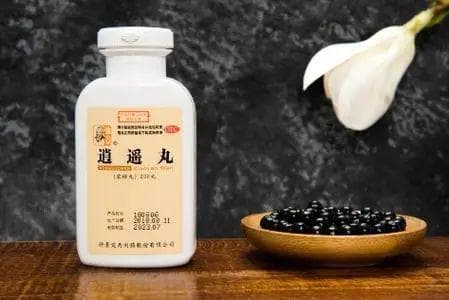 肝火旺盛？三种中成药功效大不同，教你对症下药