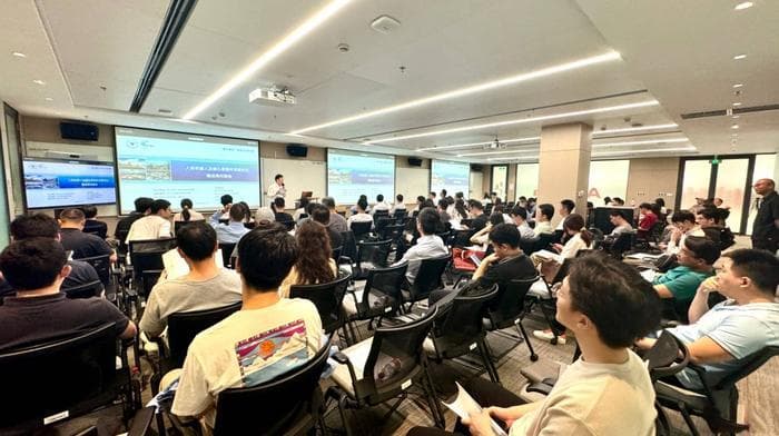 浙江大学携手菜鸟云谷园区展示人形机器人最新研究成果
