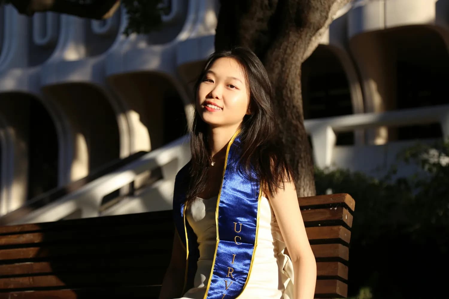 刘晓庆获终身成就奖：一位传奇女性的独特爱情观